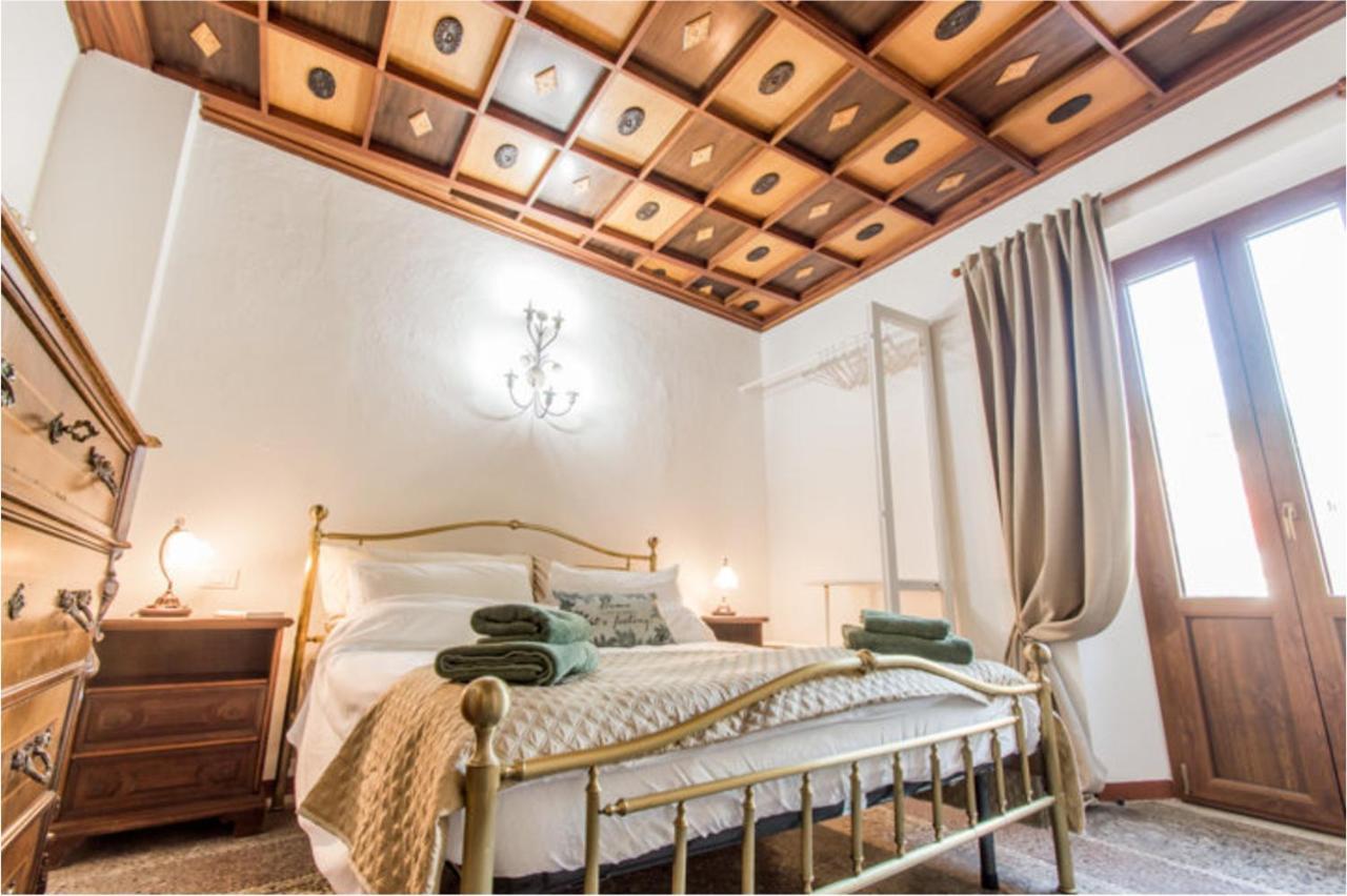 Monti Guesthouse Monti di Licciana Nardi ภายนอก รูปภาพ