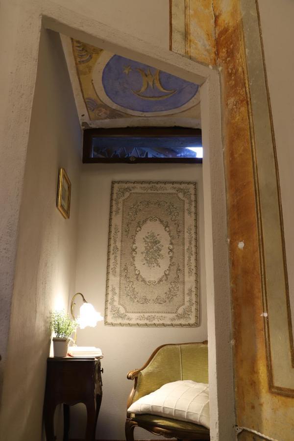 Monti Guesthouse Monti di Licciana Nardi ภายนอก รูปภาพ