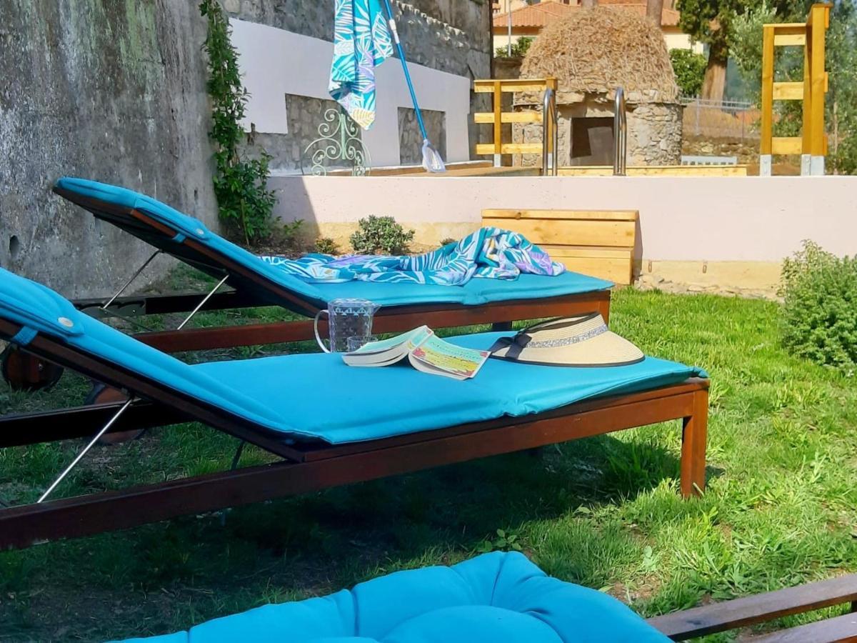 Monti Guesthouse Monti di Licciana Nardi ภายนอก รูปภาพ