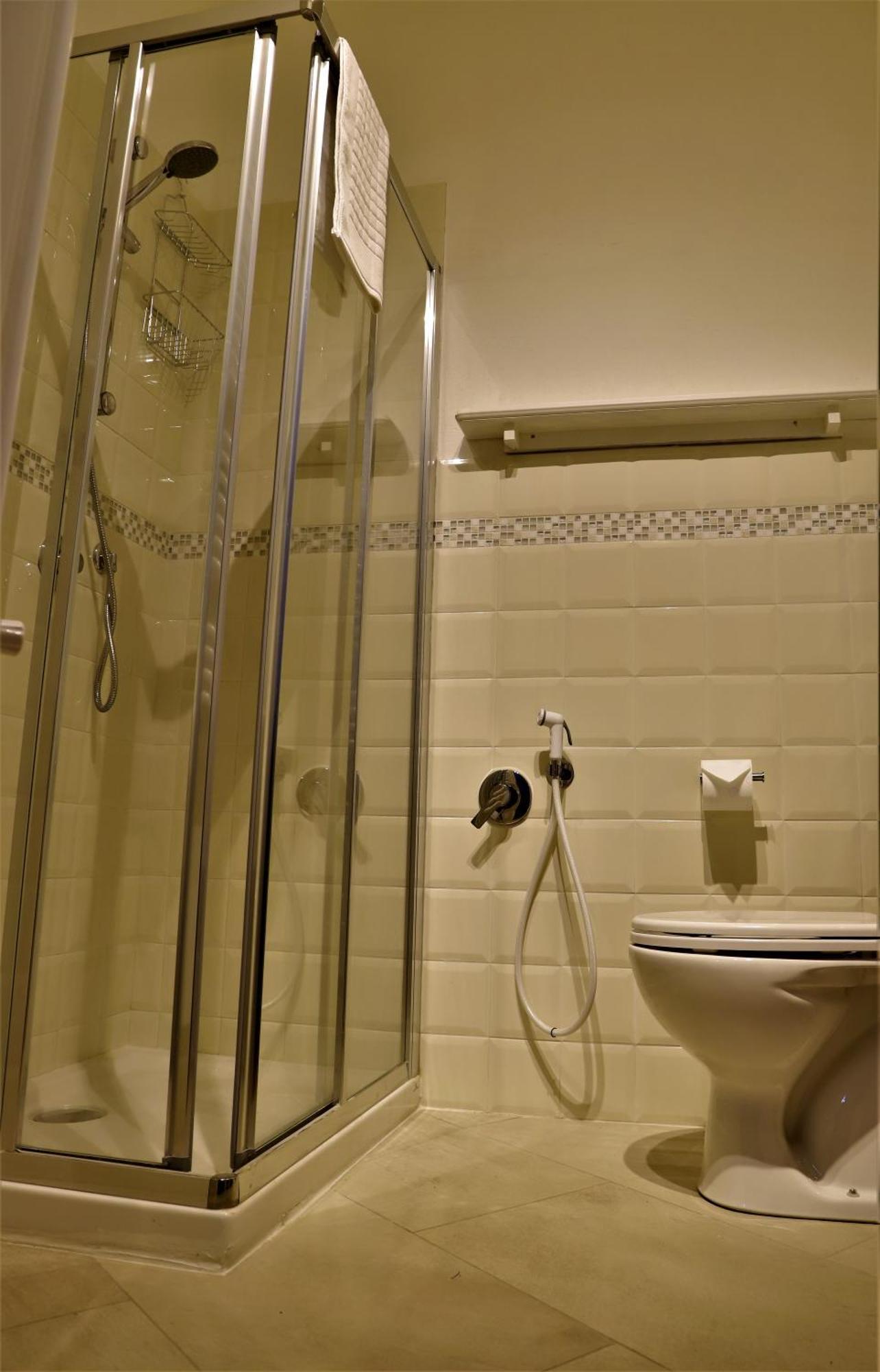 Monti Guesthouse Monti di Licciana Nardi ภายนอก รูปภาพ